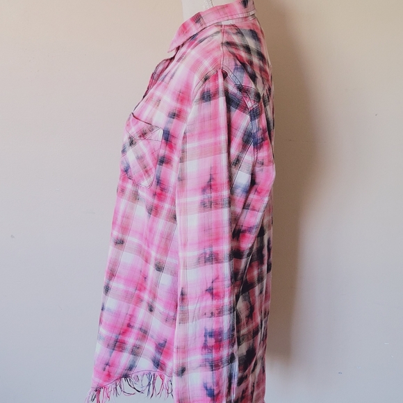 Beachlunchlounge custom button down size large - Picture 4 of 7